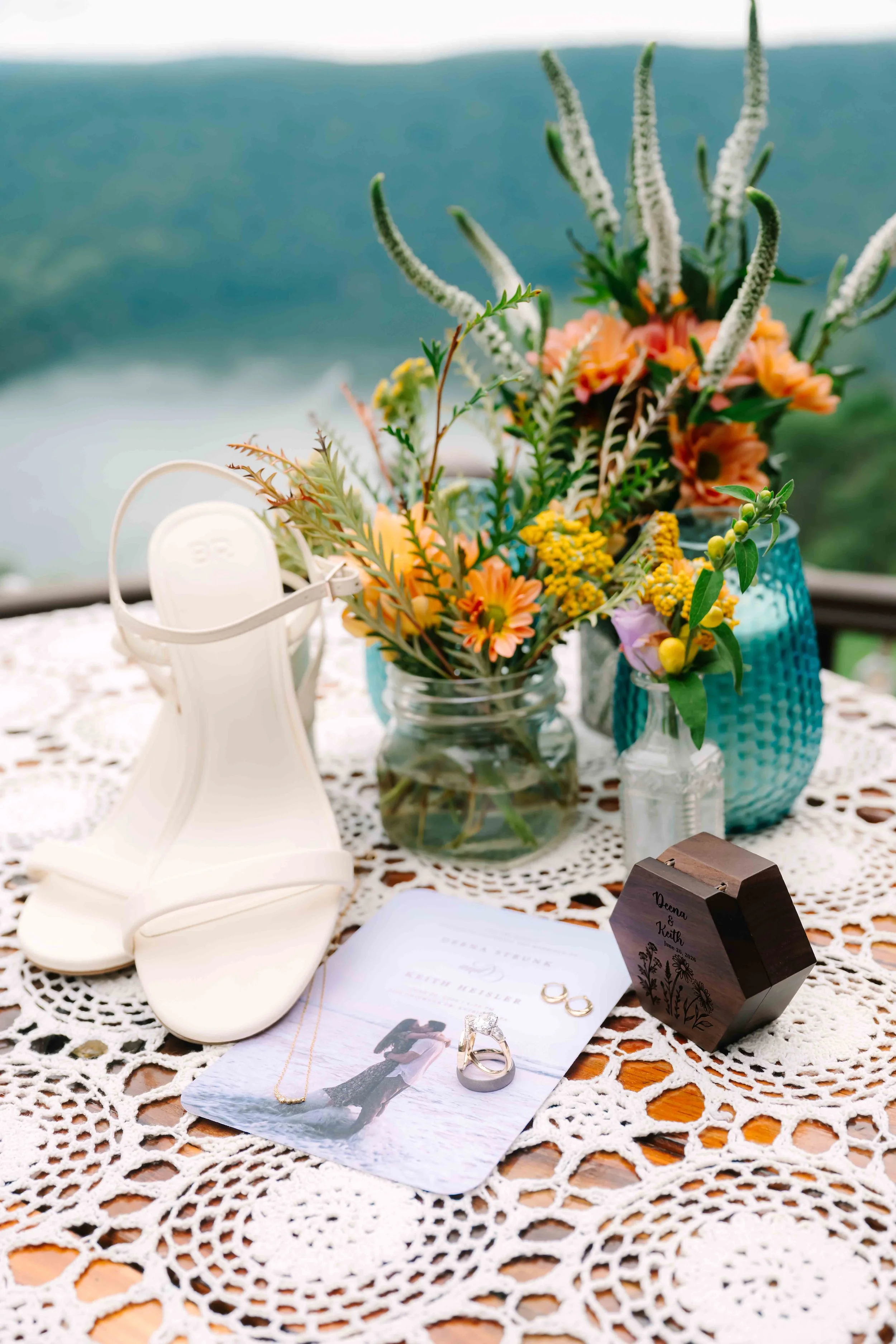 Wildflower wedding bouquet details