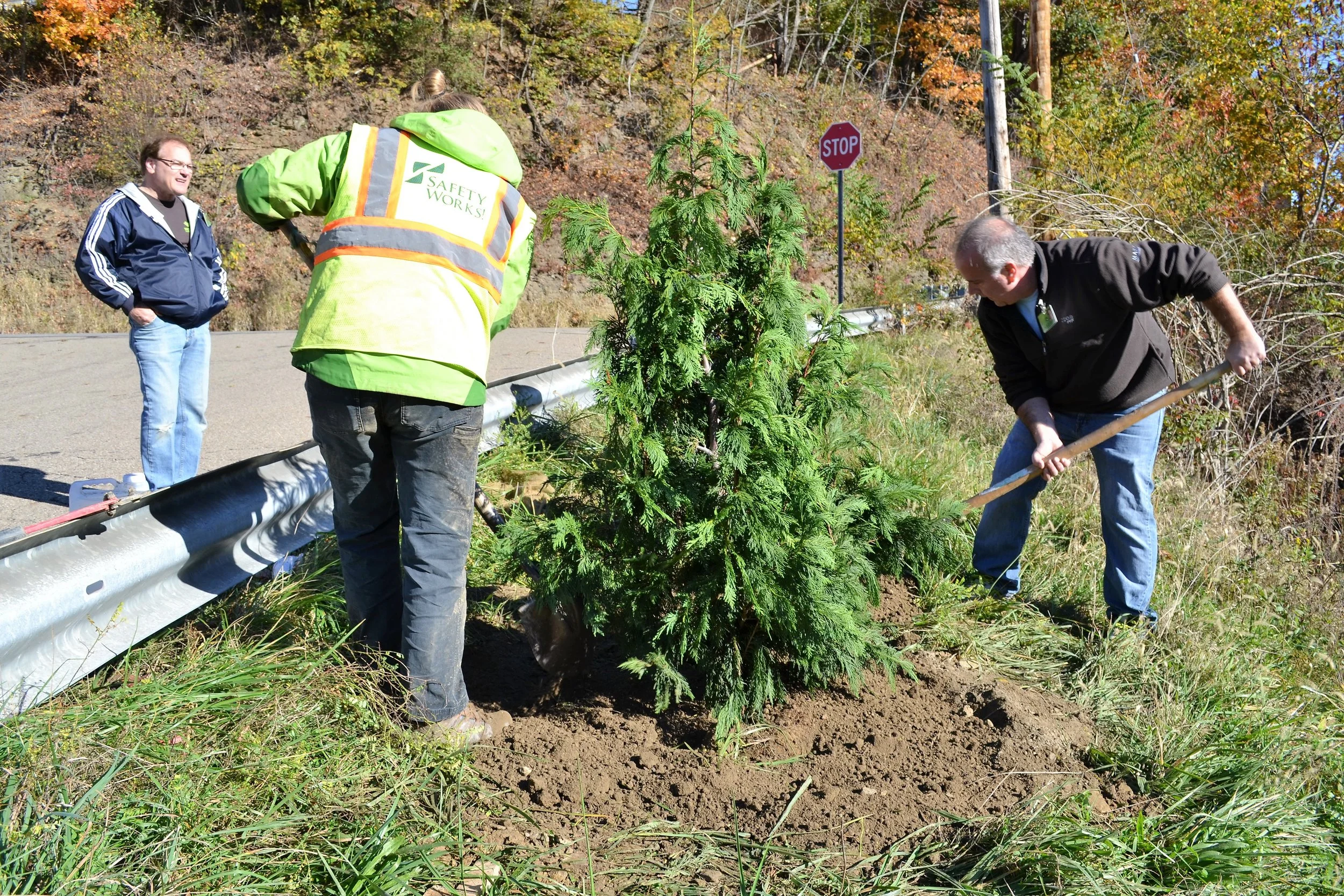 2016-11-05 Tree Planting Day (21).JPG