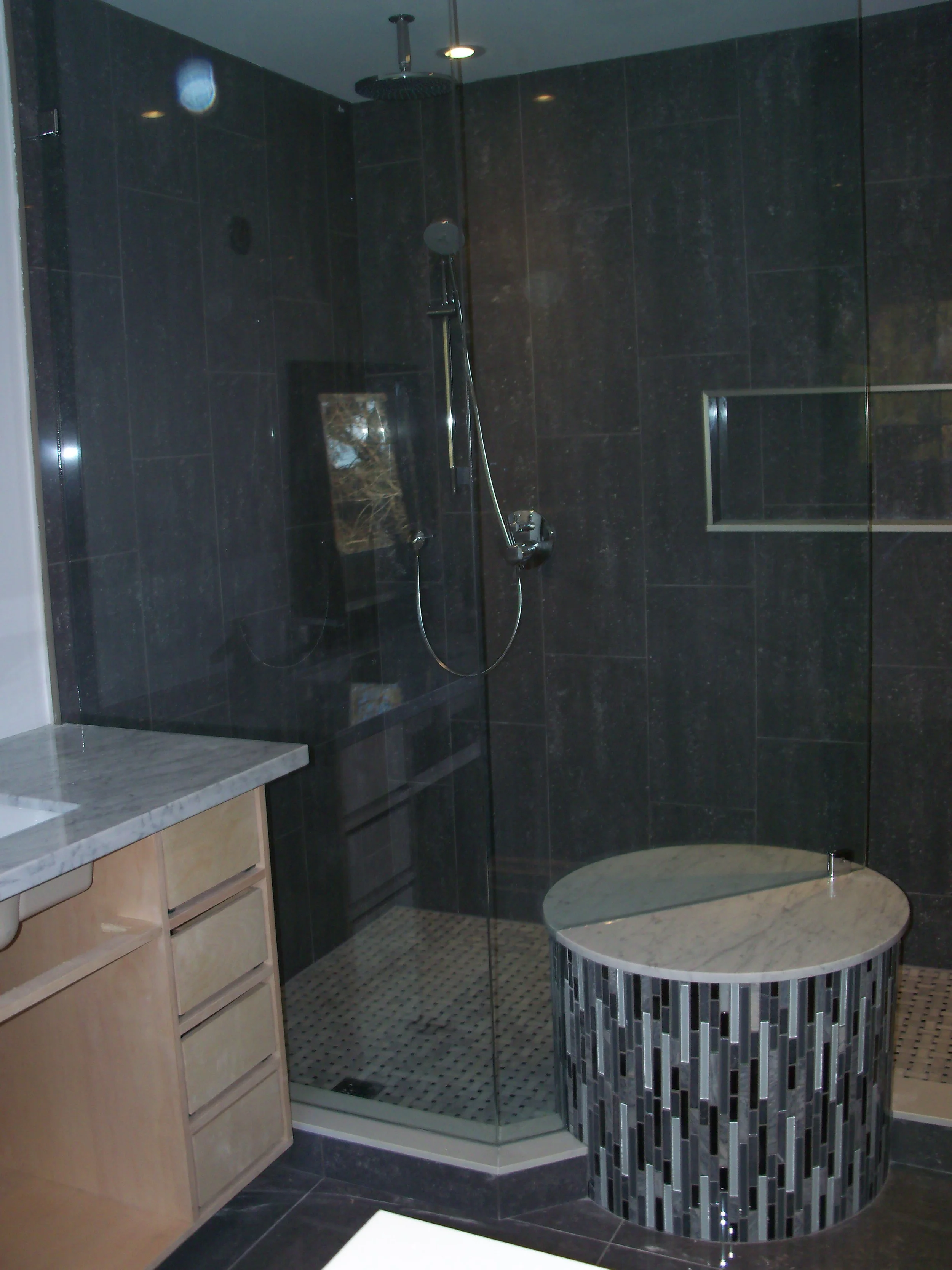 Railings and showers 030.jpg