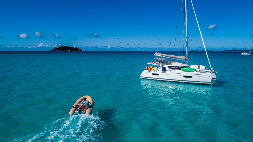 Go Bareboating In The Whitsundays Luxury Yachts Whitsundays Bareboating And Crewed Luxury Charters