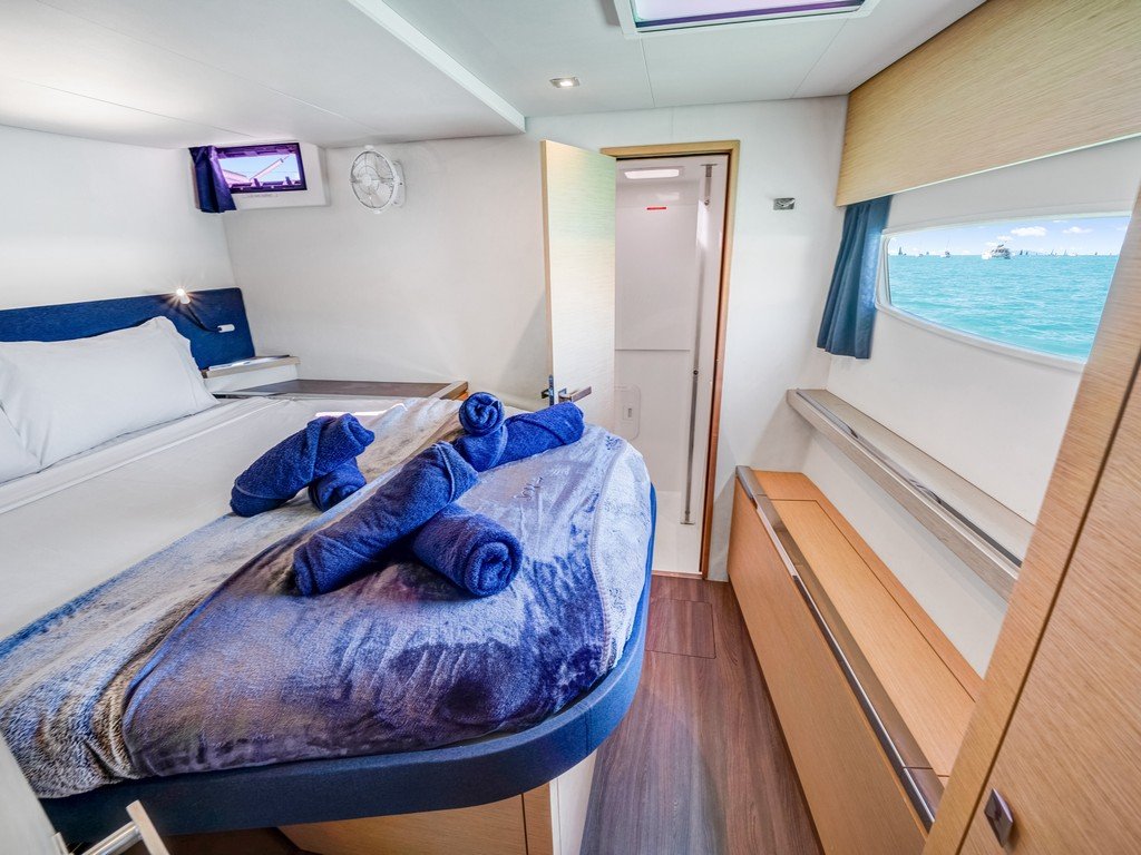 Saba 50 - Port forward cabin