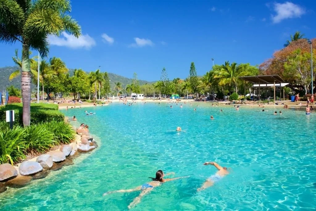 team-trips-airlie-beach-lagoon-attractions.jpg