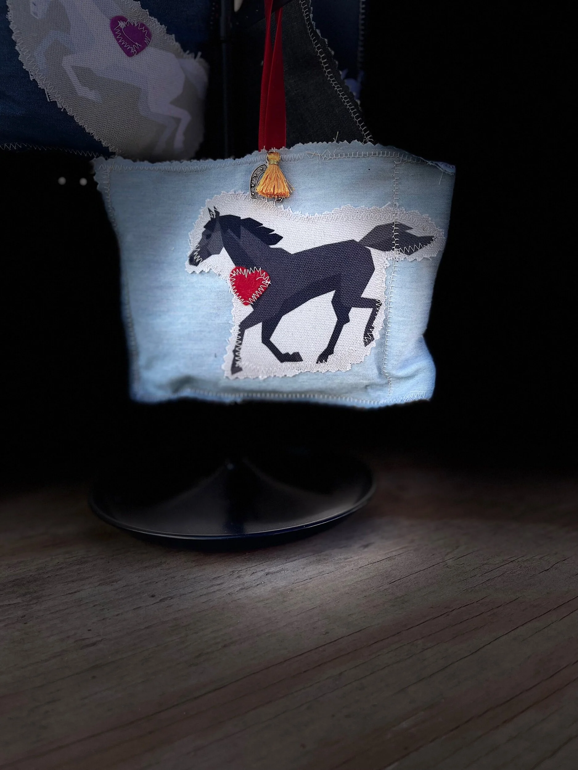 F32690D6-3D10-4426-9A77-FBEAA9168A61