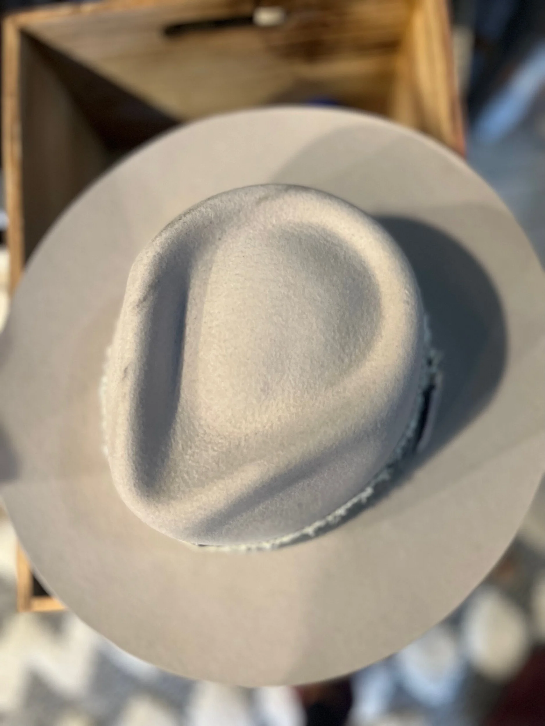 CEF94A27-F9AE-4A45-8805-C9D625312F98