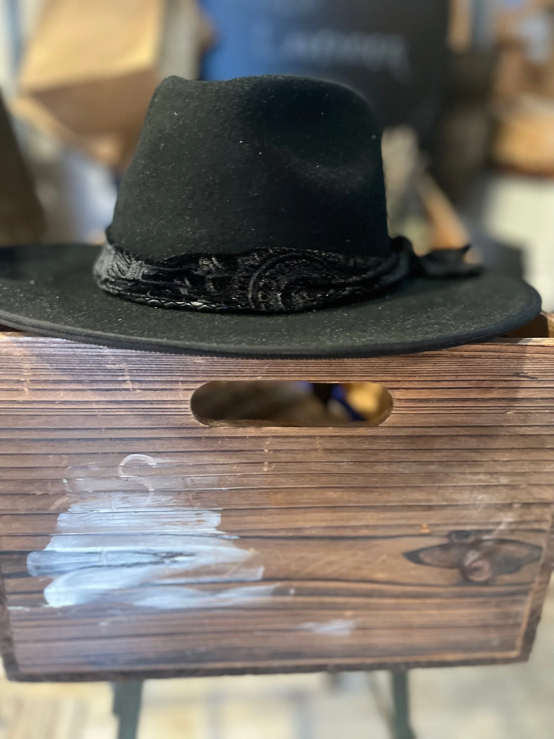 94893A8F-3482-4B28-A165-93962E31636A