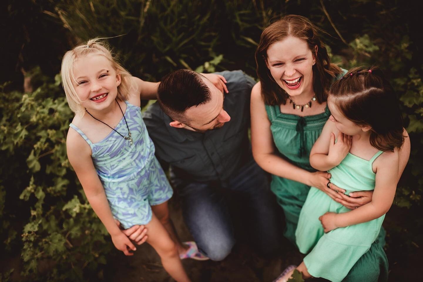 I love working with this family so much I got to do their session twice! More on that mishap later, but so thankful for understanding clients 🥺❤️ Just as adorable during Round 2!