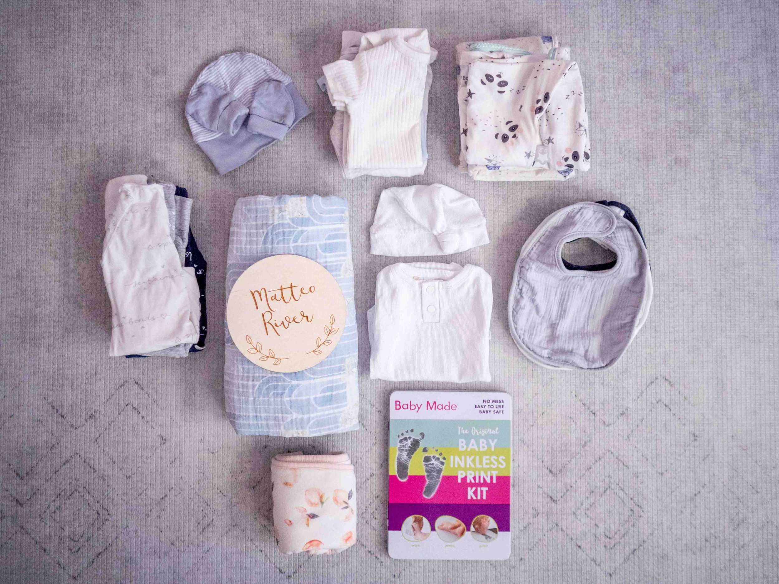 Hospital Bag Checklist, What to Pack for Baby