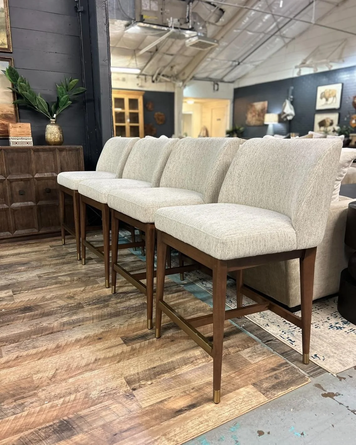 🚛 NEW ARRIVALS JUST IN!
We got a huge shipment this weekend and one thing we are stocked up on — counter stools!
So many new styles, stains, and fabrics ready to take home today. ✨
Both locations are packed and looking amazing!
#counterstools