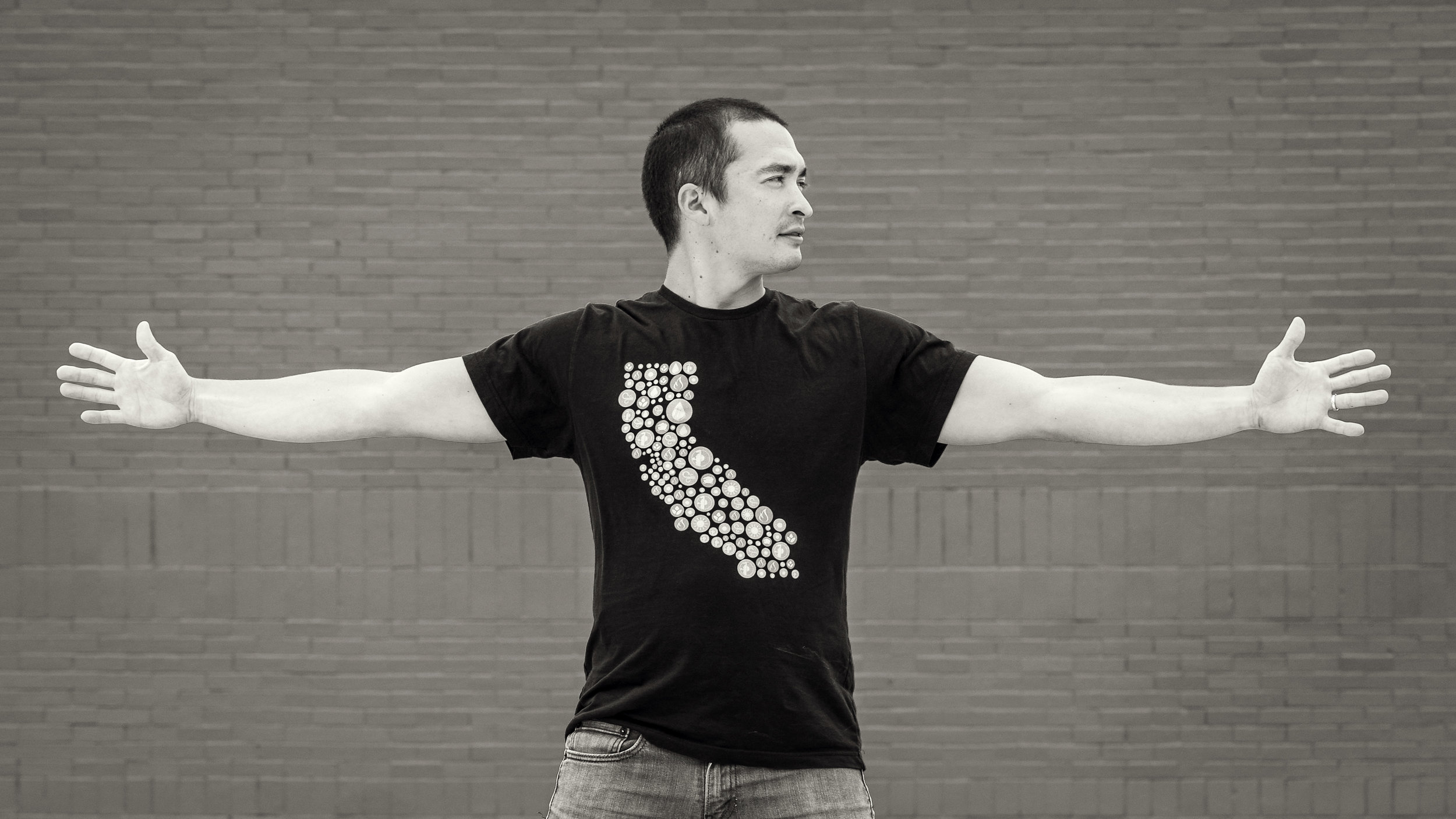 Ohmconnect_Matt_Duesterberg_0917_0285_bw.jpg