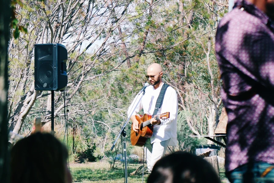 mark-crotti-acoustic-wedding-singer-2019-sydney-artist-international-singer.jpg