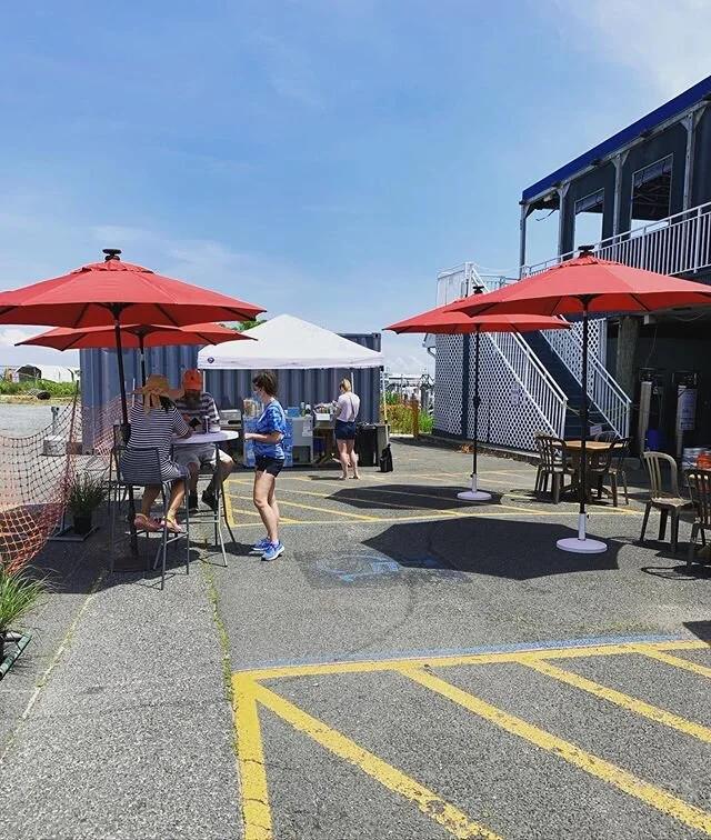 The lobster lounge and outside dining are open today!! It&rsquo;s a beautiful day but don&rsquo;t forget your face mask to enter our building 😷🥳🍻