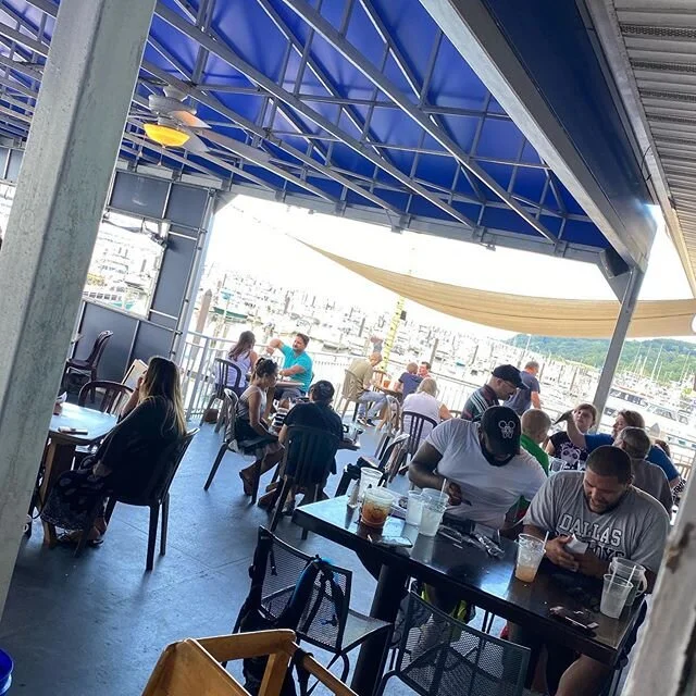 Social Distancing!!!!
Come enjoy lunch  or dinner