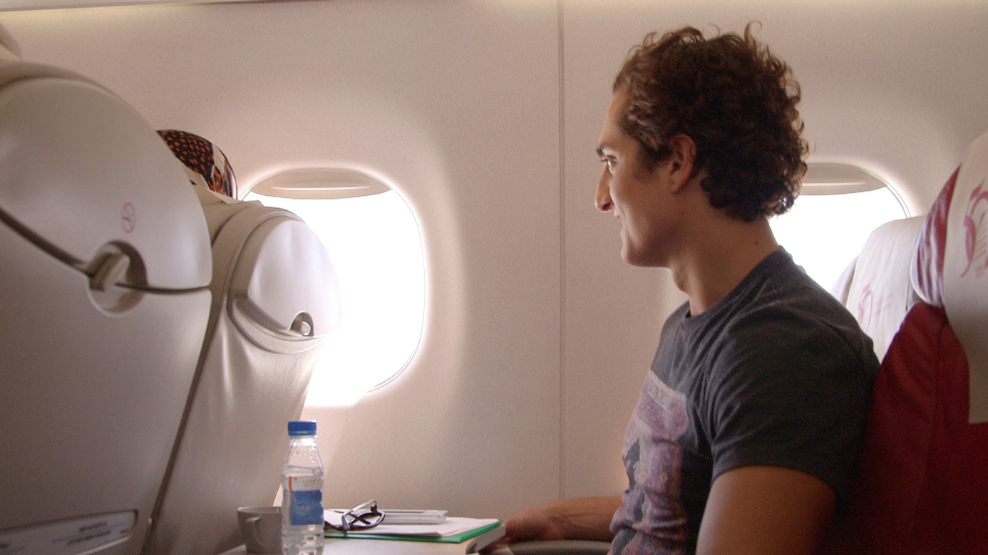 Happy place: about to land in a new spot. (Here: Erbil, 8.8.14.)