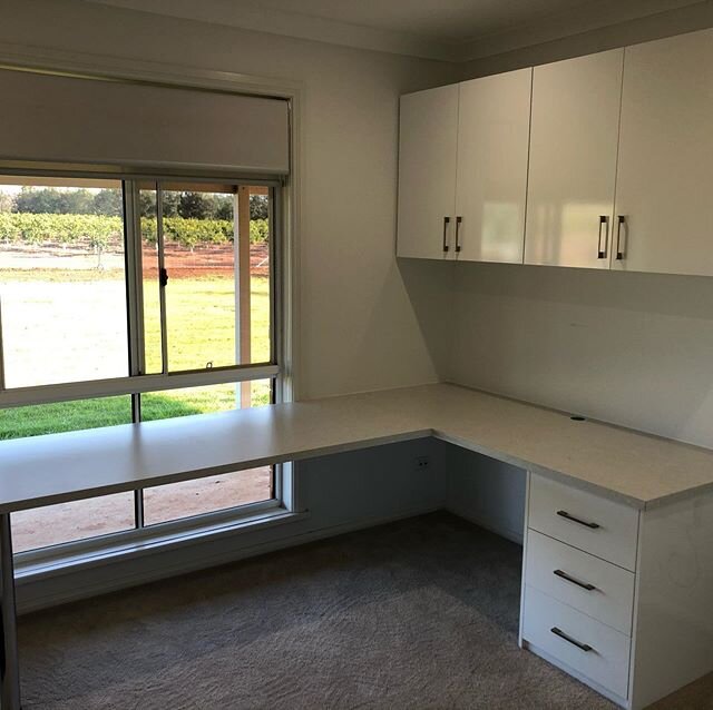 Last week we completed this office fitout to create some much needed bench space to work from and can enjoy the view of the farm at the same time 👍🏻.
#officedesign #officespace #joinery #cabinets #customcabinets #officecabinets #smallbusiness #smal