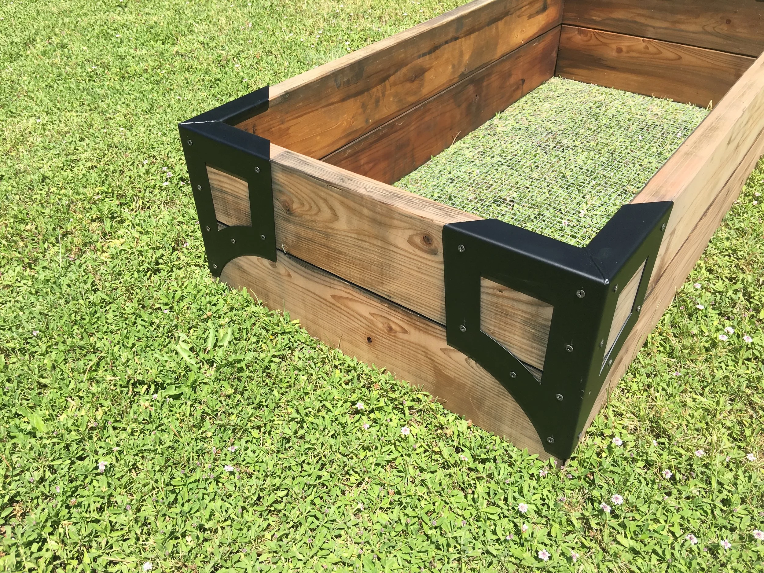 Diy Raised Bed Corner Brackets — Wicked Kreations