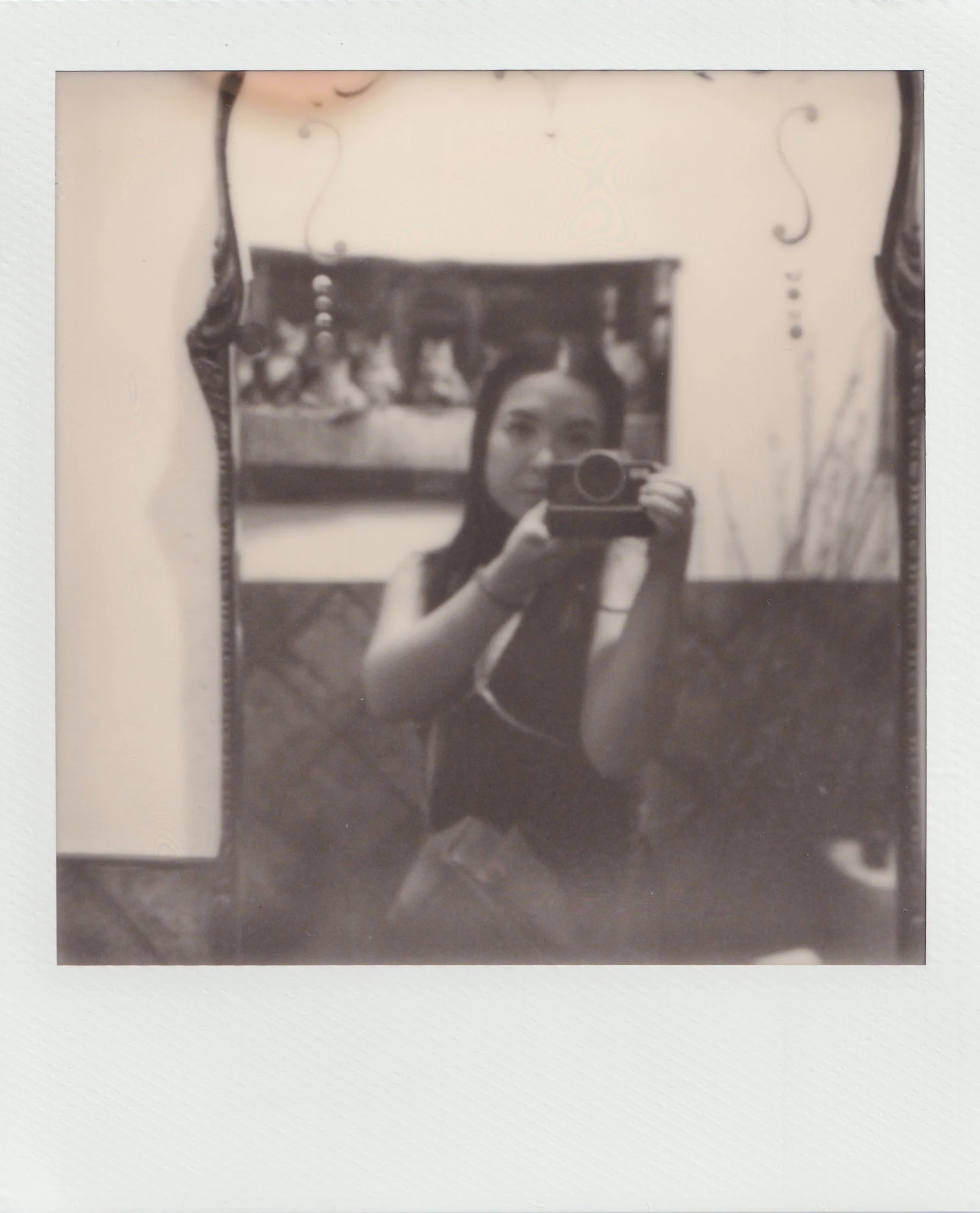  november 2025, expired b&amp;w i-type film 