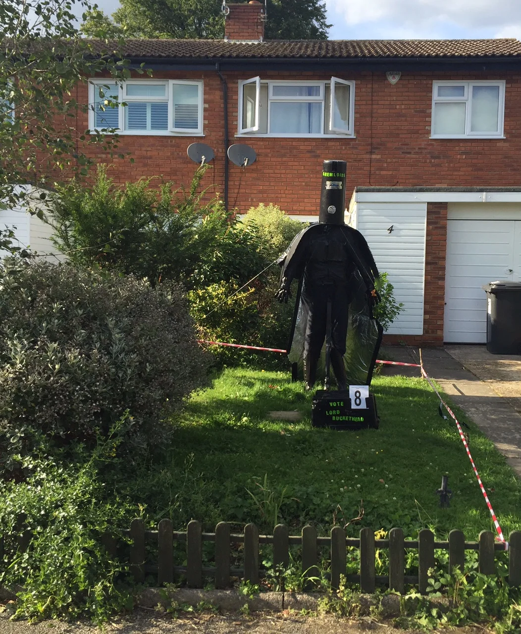 Spacelord Scarecrow, by Rob Ellingham