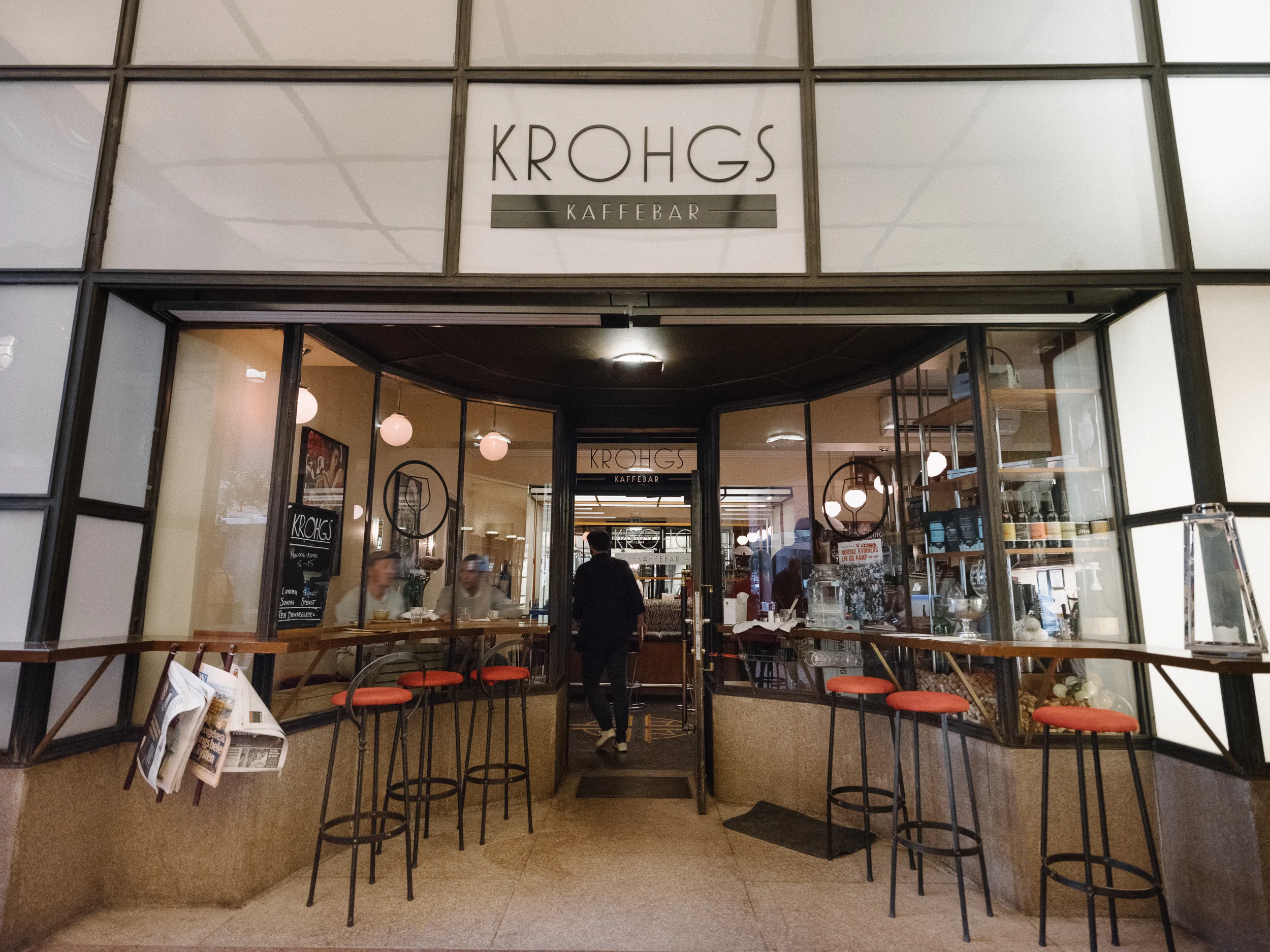 Folketeaterpassasjen - EA - -4457 Kroghs Kaffebar-Edit.jpg