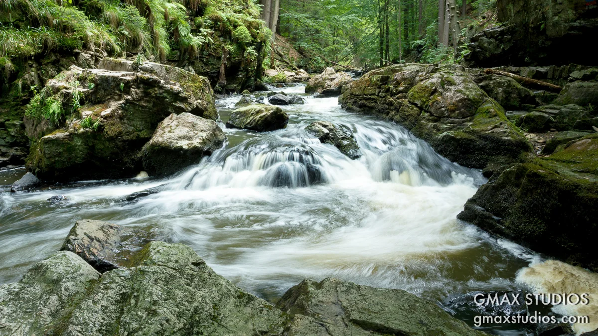 slow shutter speed in photography