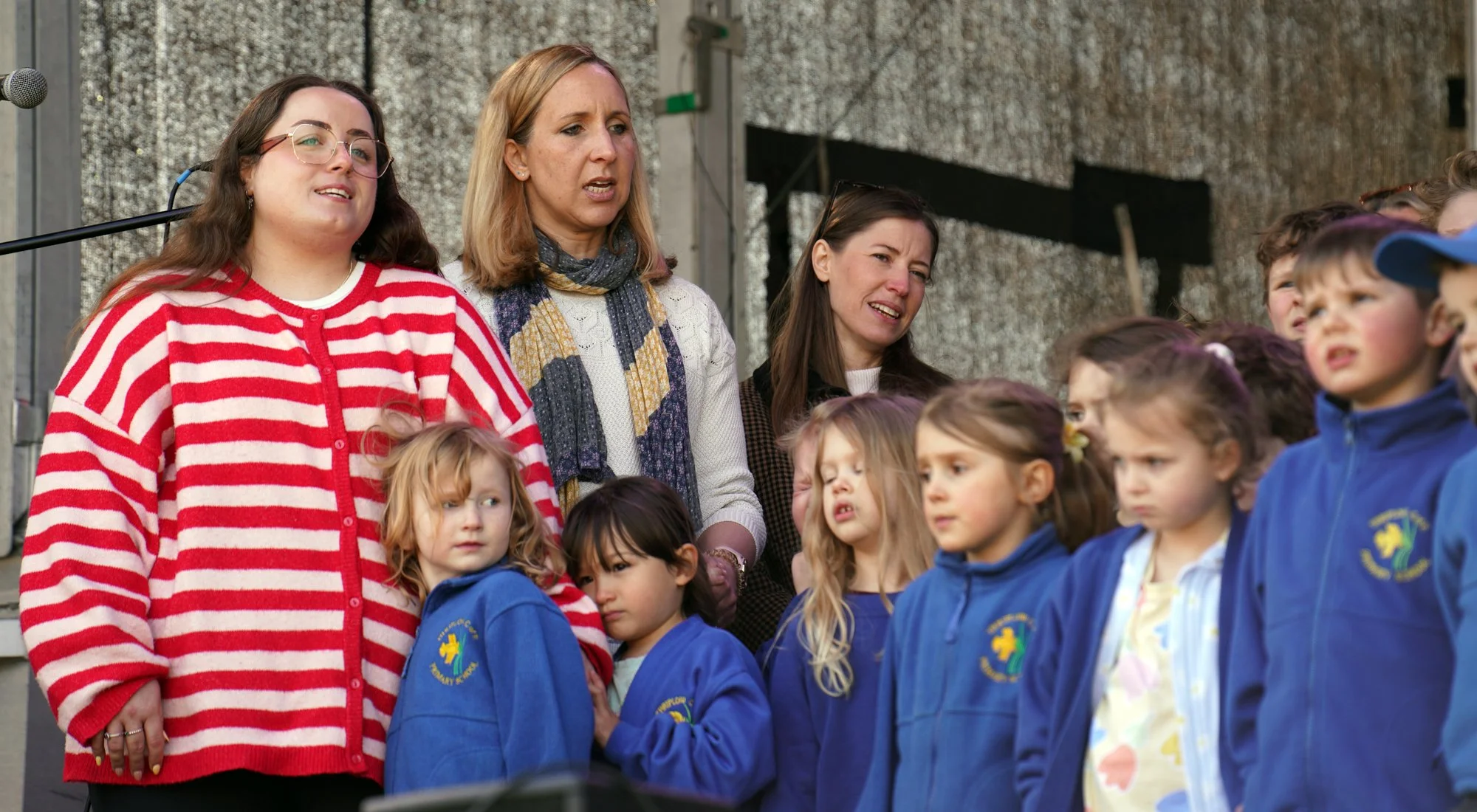 19 lo res RED03463_.jpg