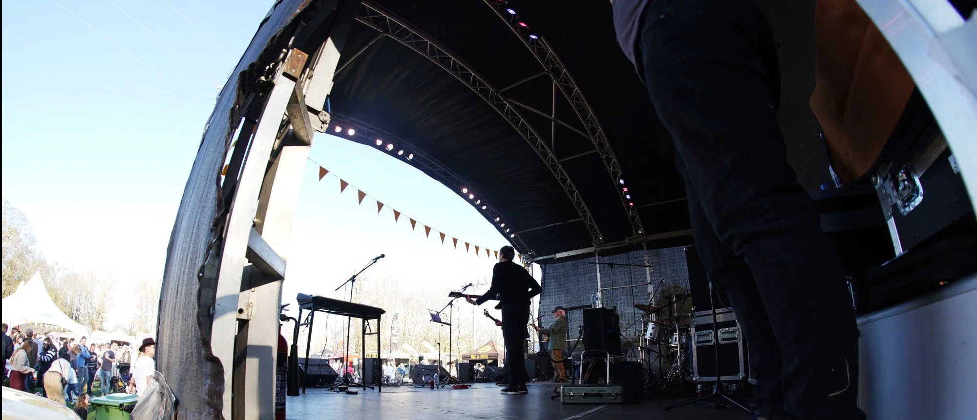 254 lo res DSC02247_.jpg