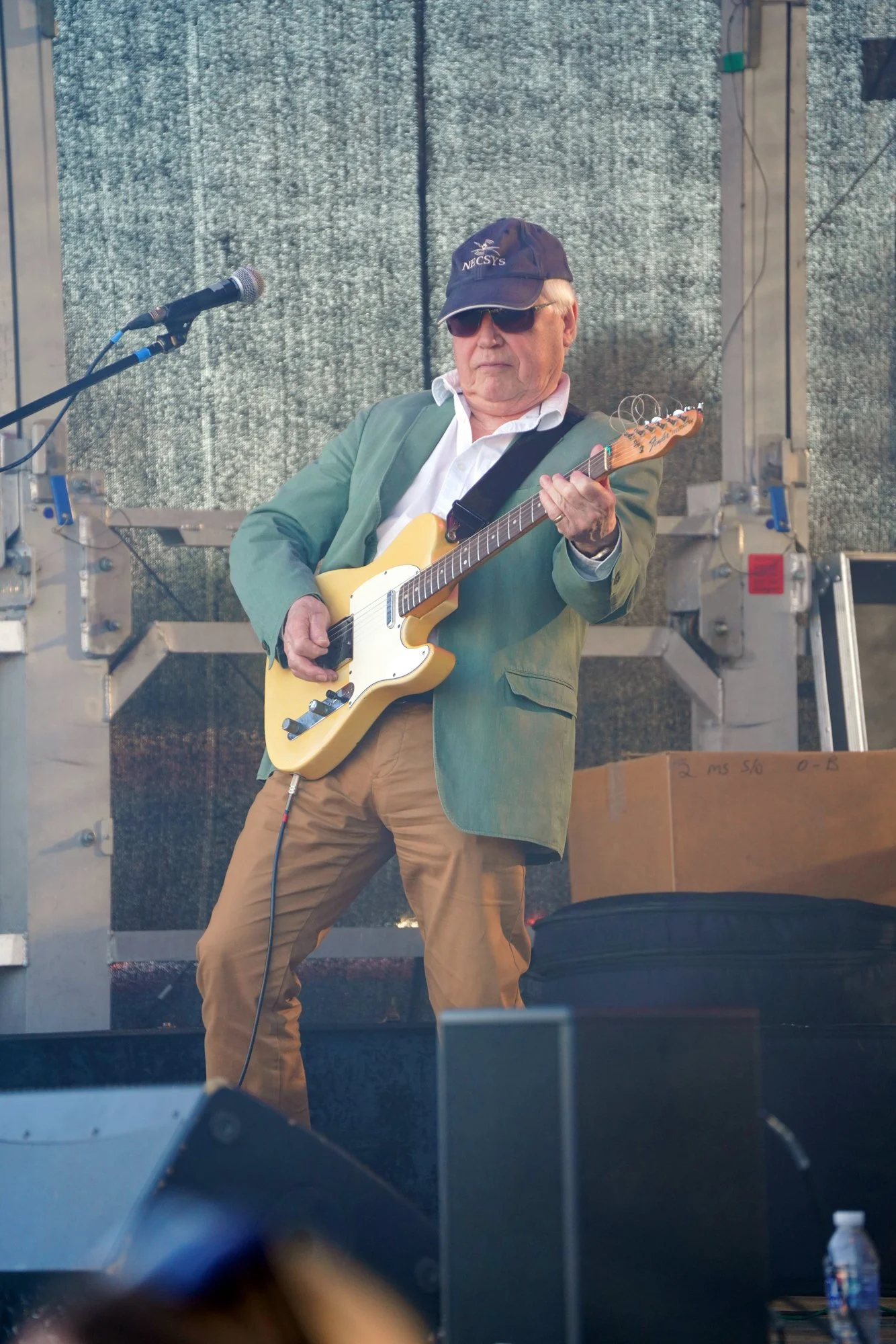 255 lo res RED04715_.jpg