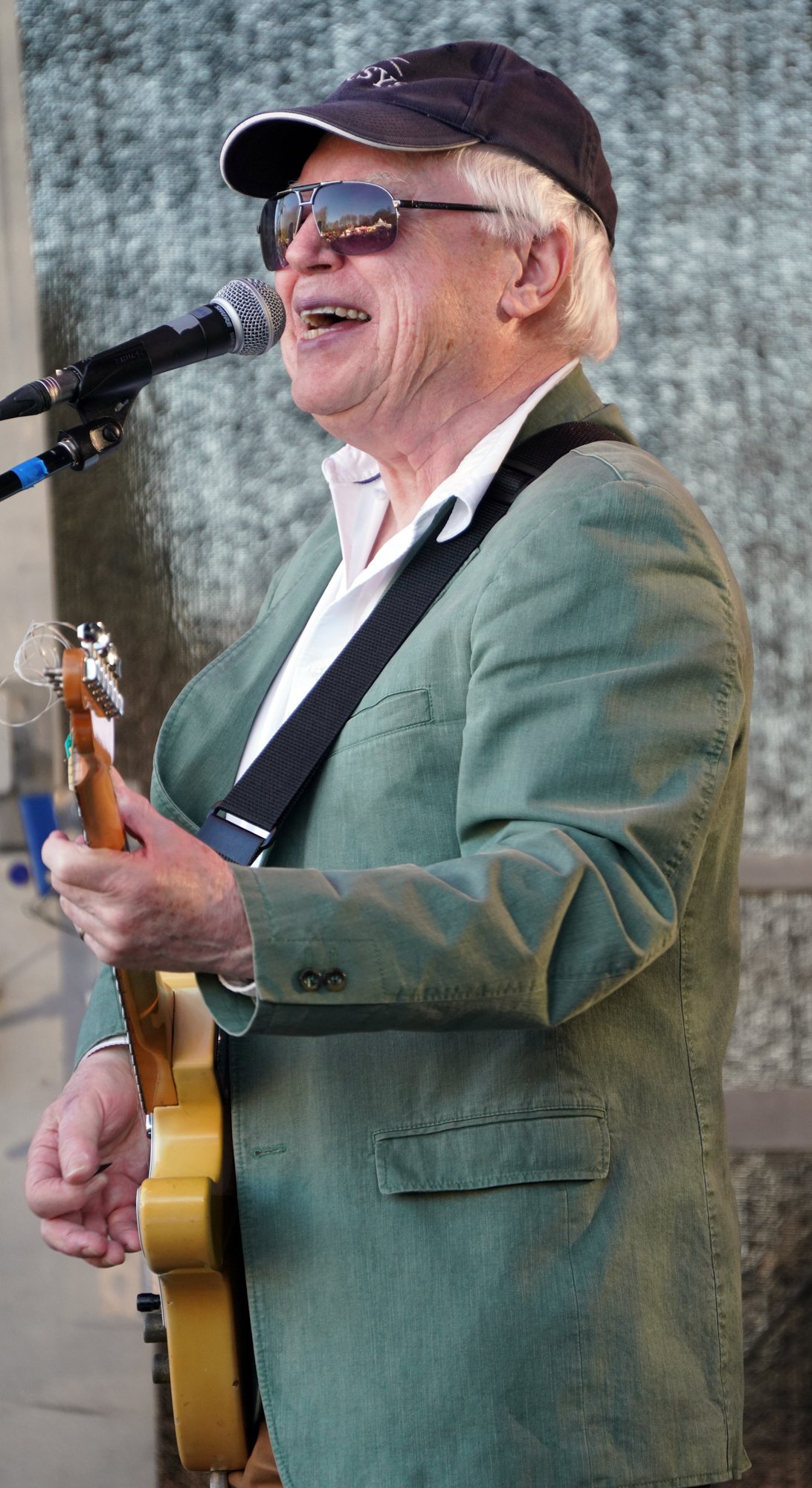 266 lo res RED04779_.jpg