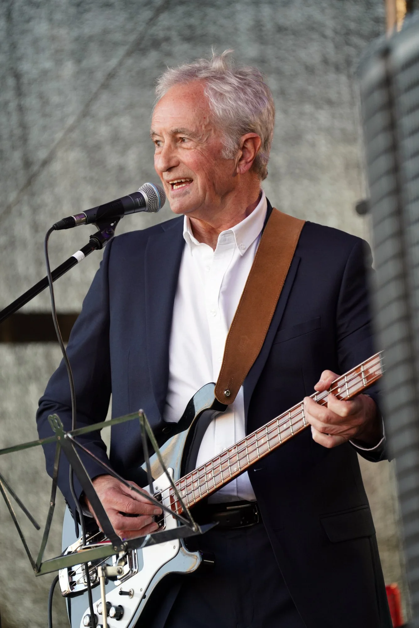 269 lo res RED04798_.jpg