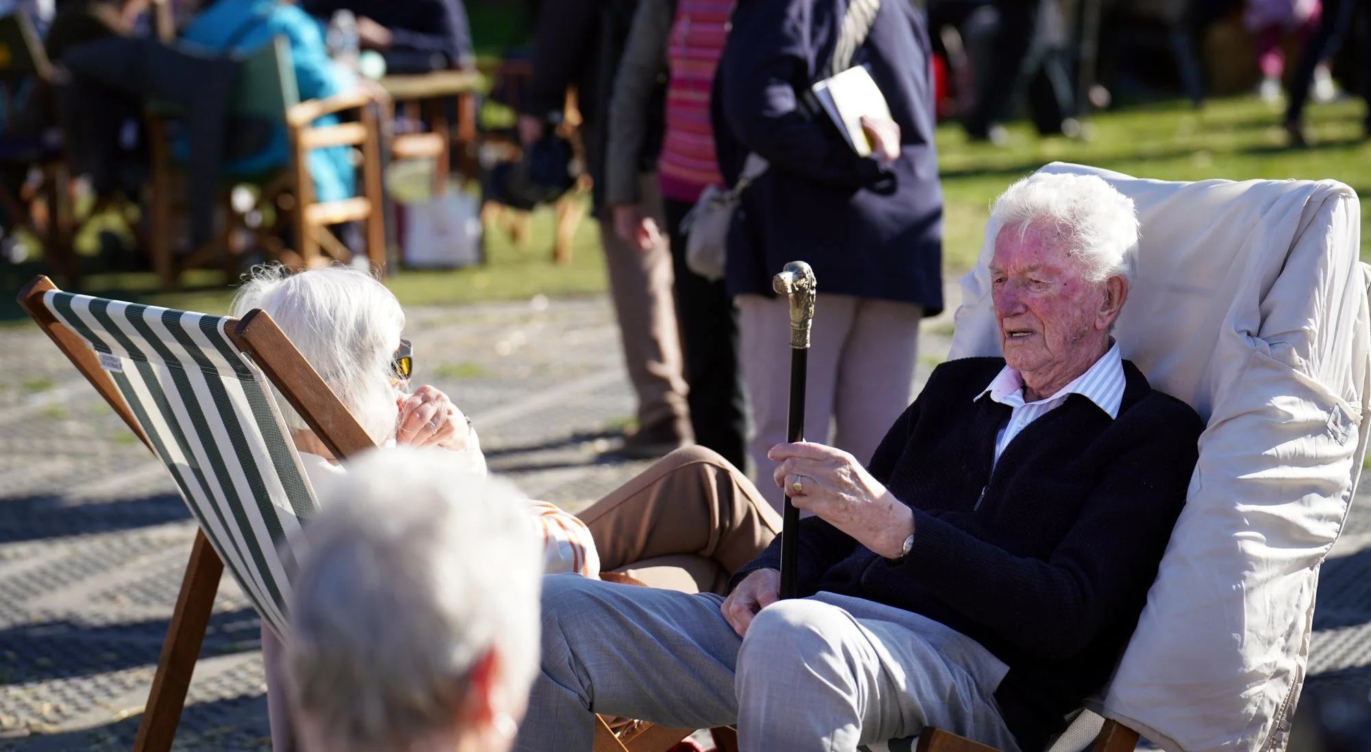 211 lo res RED04494_.jpg