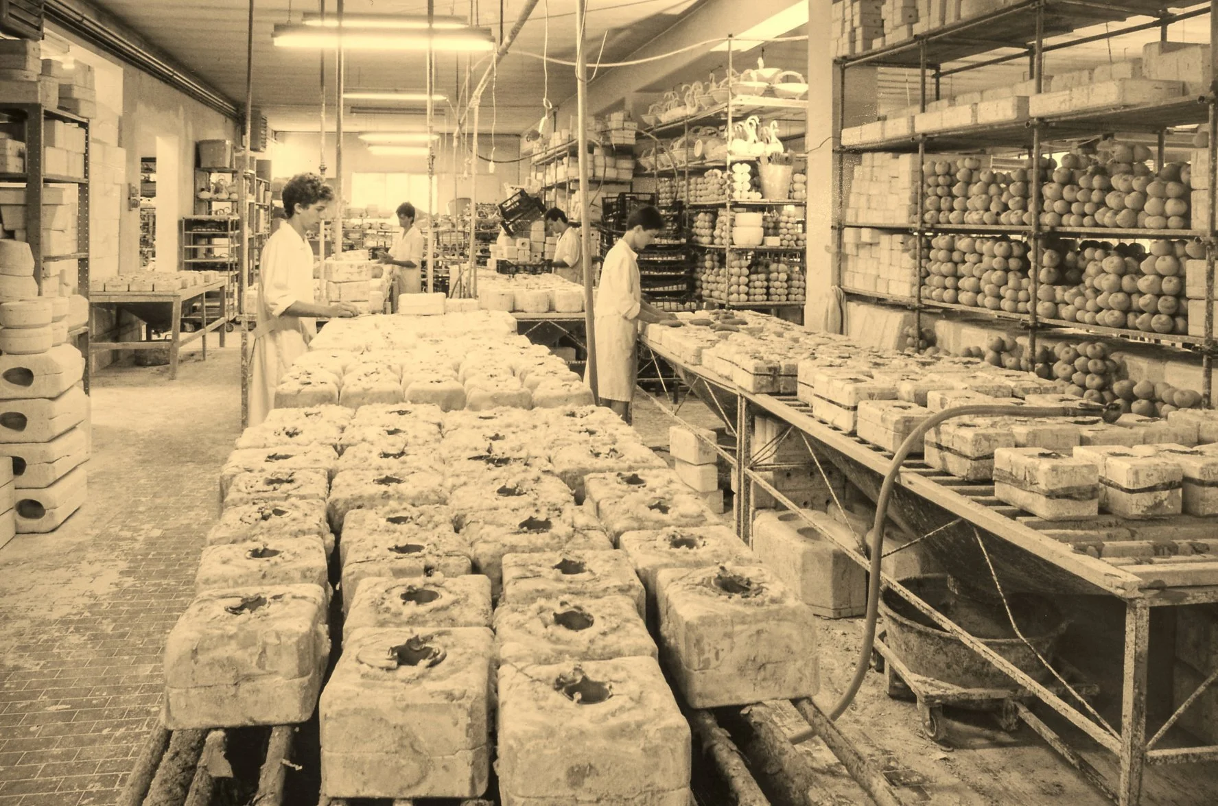 italian ceramic factory made in italy (1).jpg