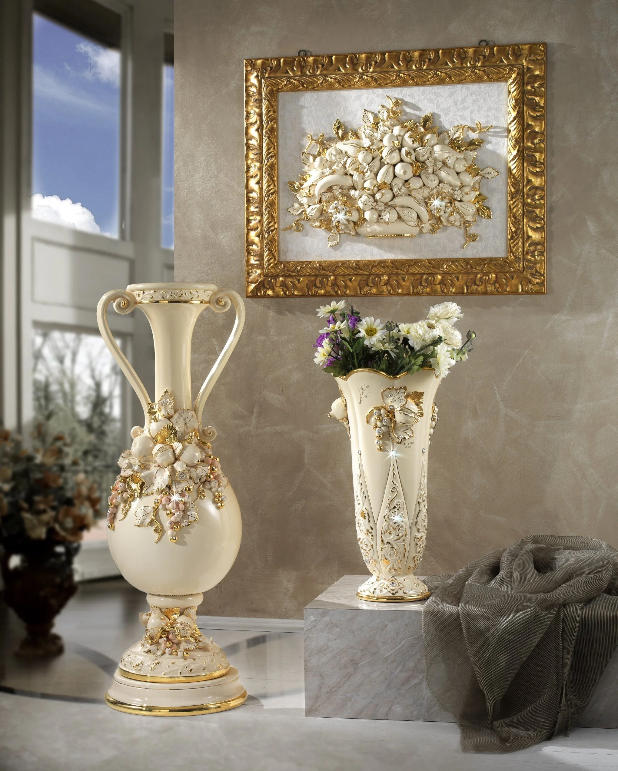 quandro e anfora in ceramica complemento d'arredo