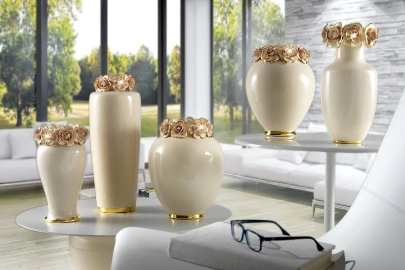 ceramic with handmade roses