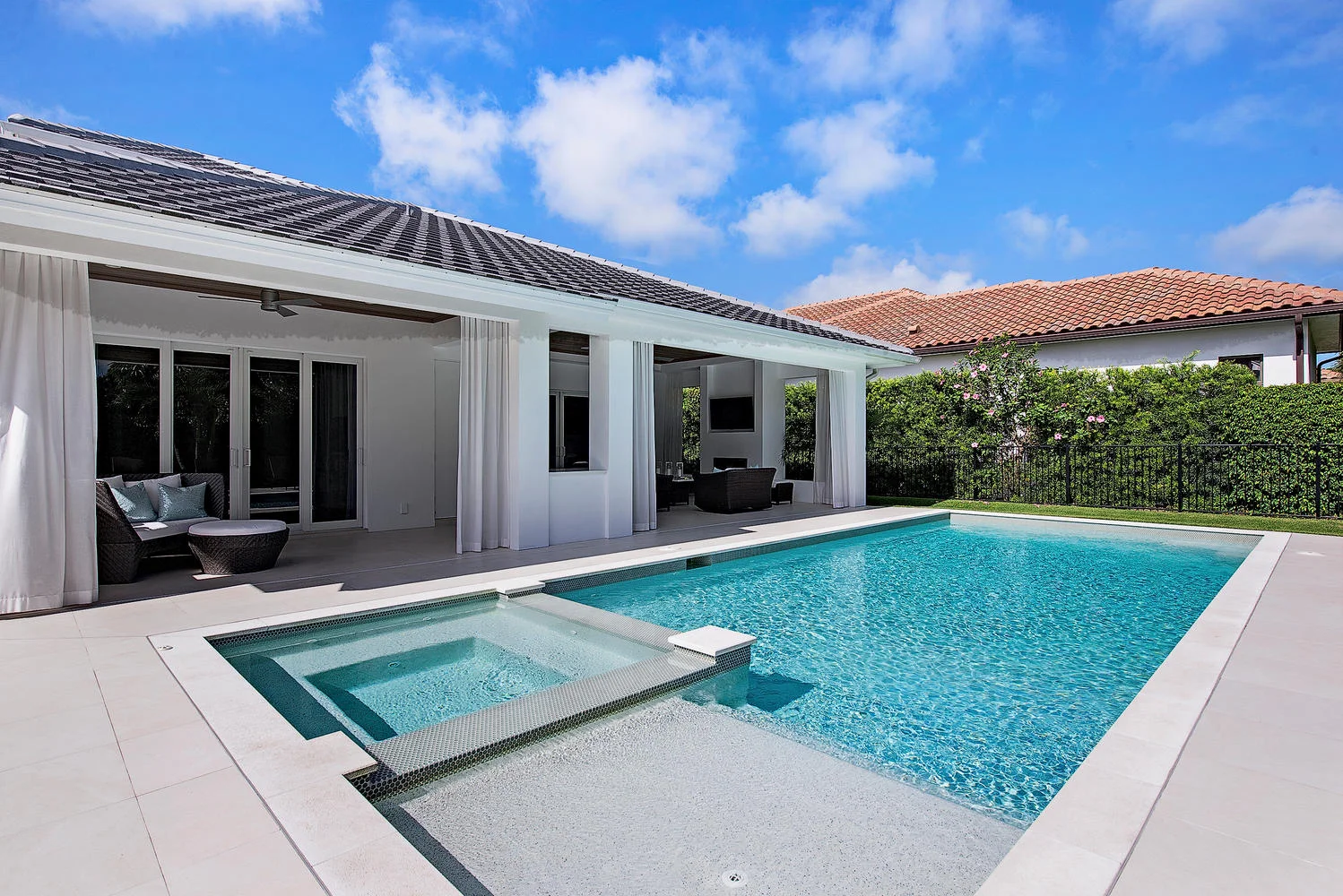 681 Fairway Ter Naples FL-large-015-22-Pool2-1499x1000-72dpi.jpg
