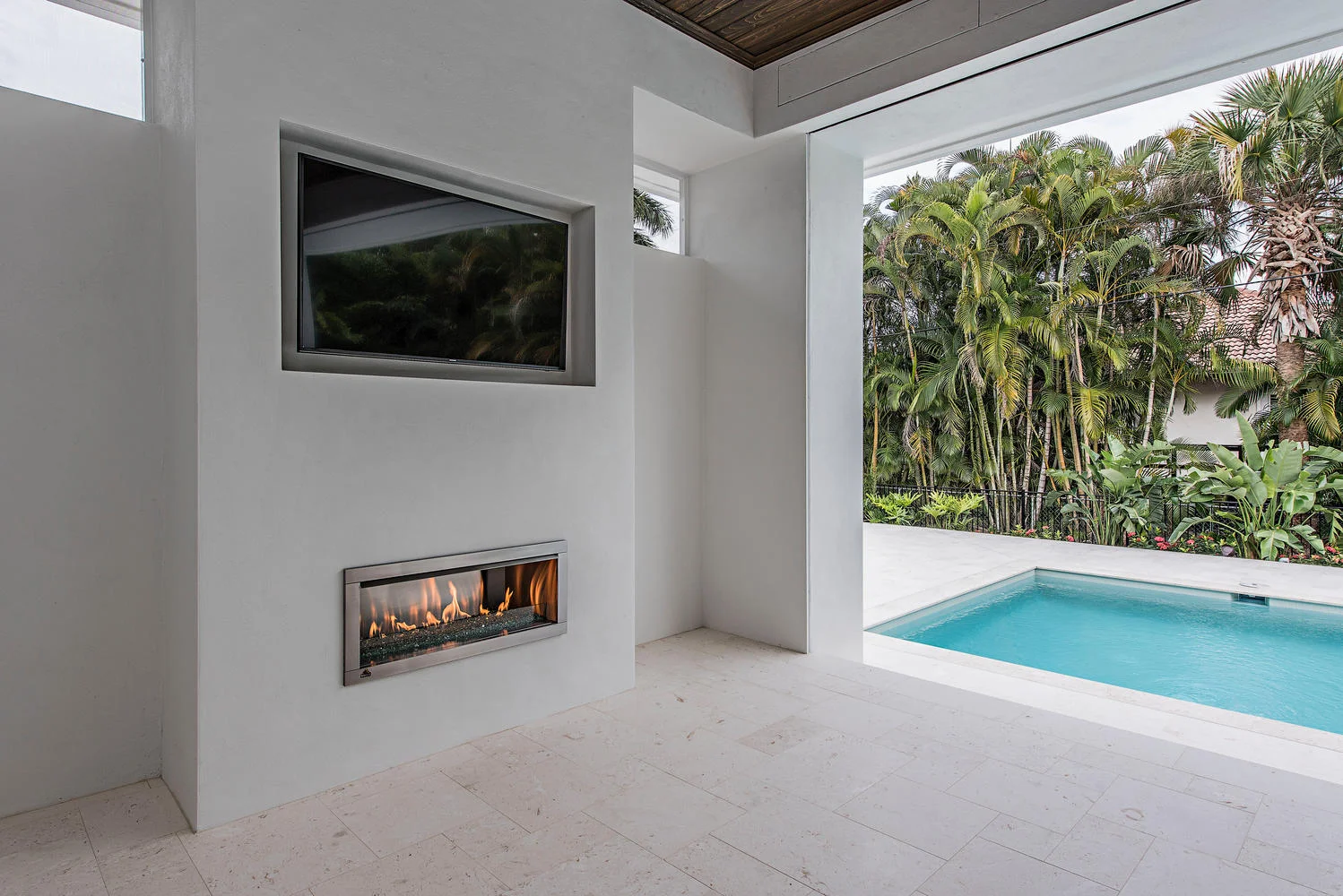 2800 Leeward Lane Naples FL-large-015-32-lanai 1-1499x1000-72dpi.jpg