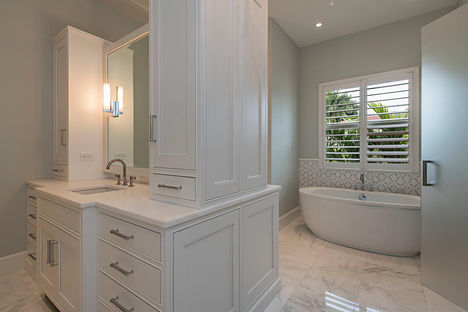 2800 Leeward Lane Naples FL-large-007-21-master bath 1-1498x1000-72dpi.jpg