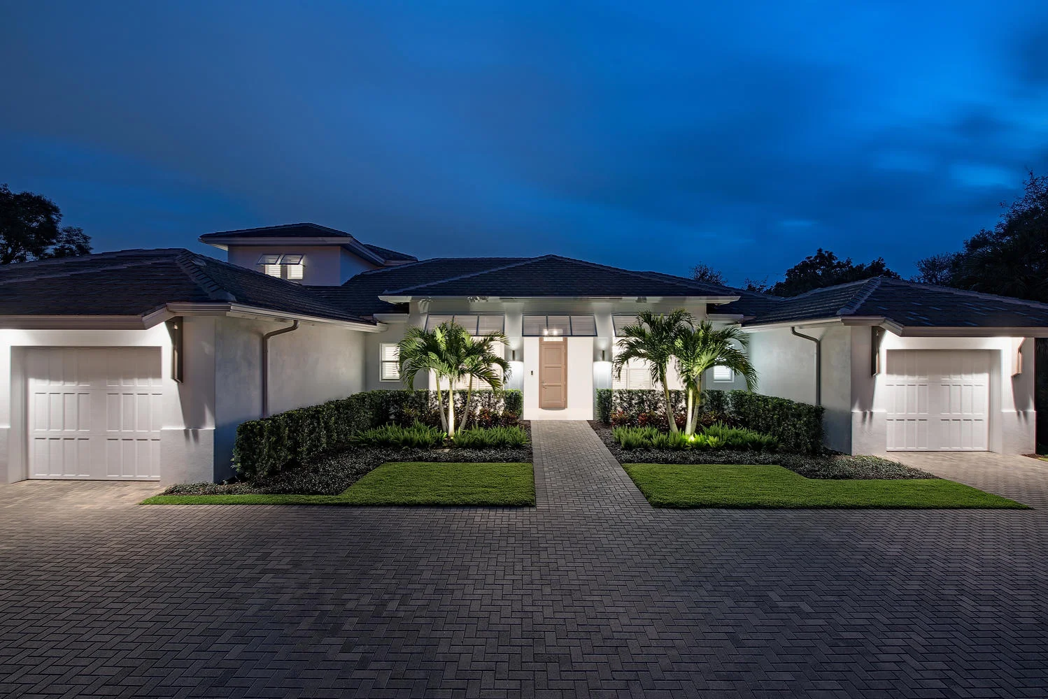670 Orchid Drive Naples FL-large-013-4-Front2-1499x1000-72dpi.jpg