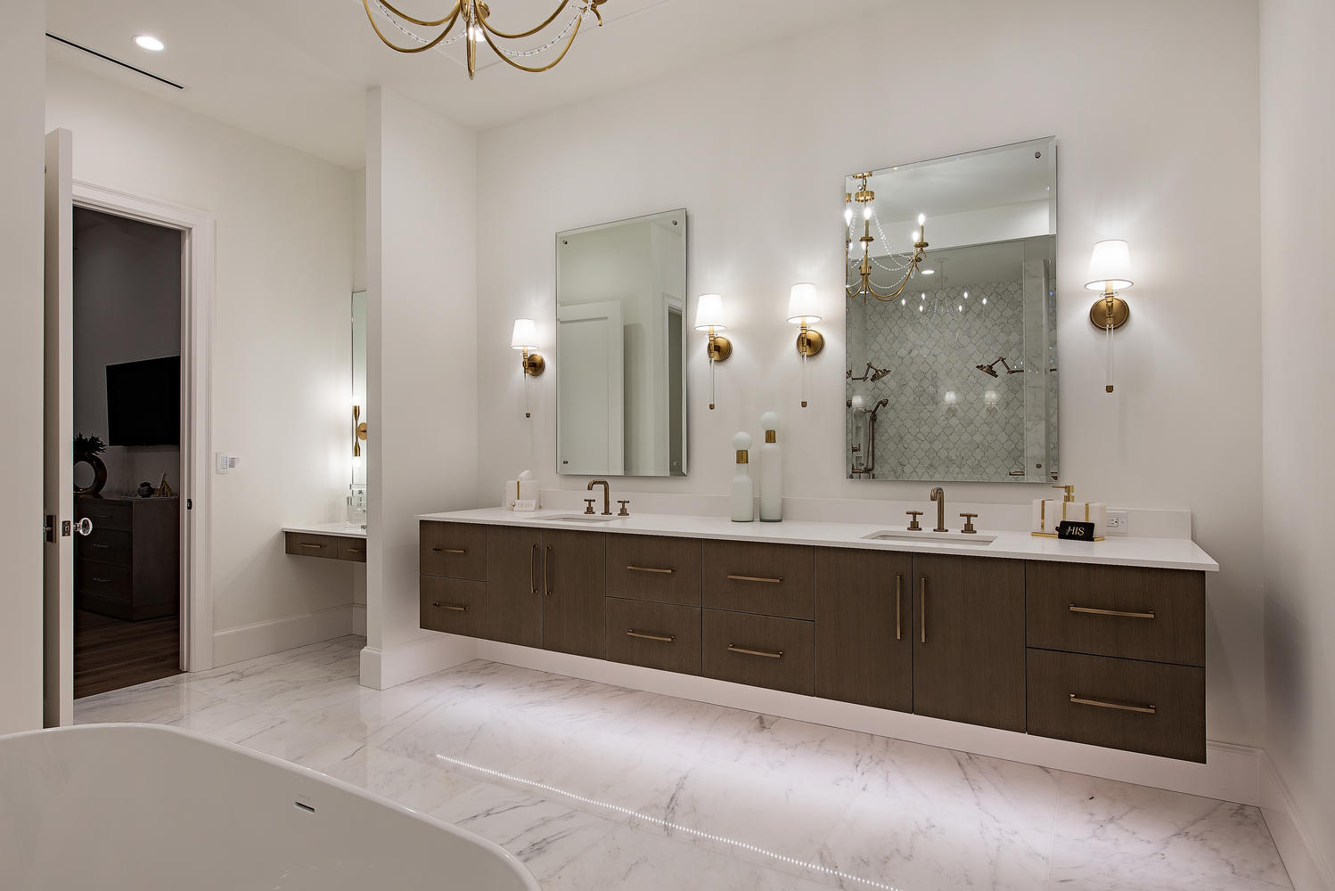 2500 Windward Way Naples FL-large-030-21-MasterBath-1499x1000-72dpi.jpg