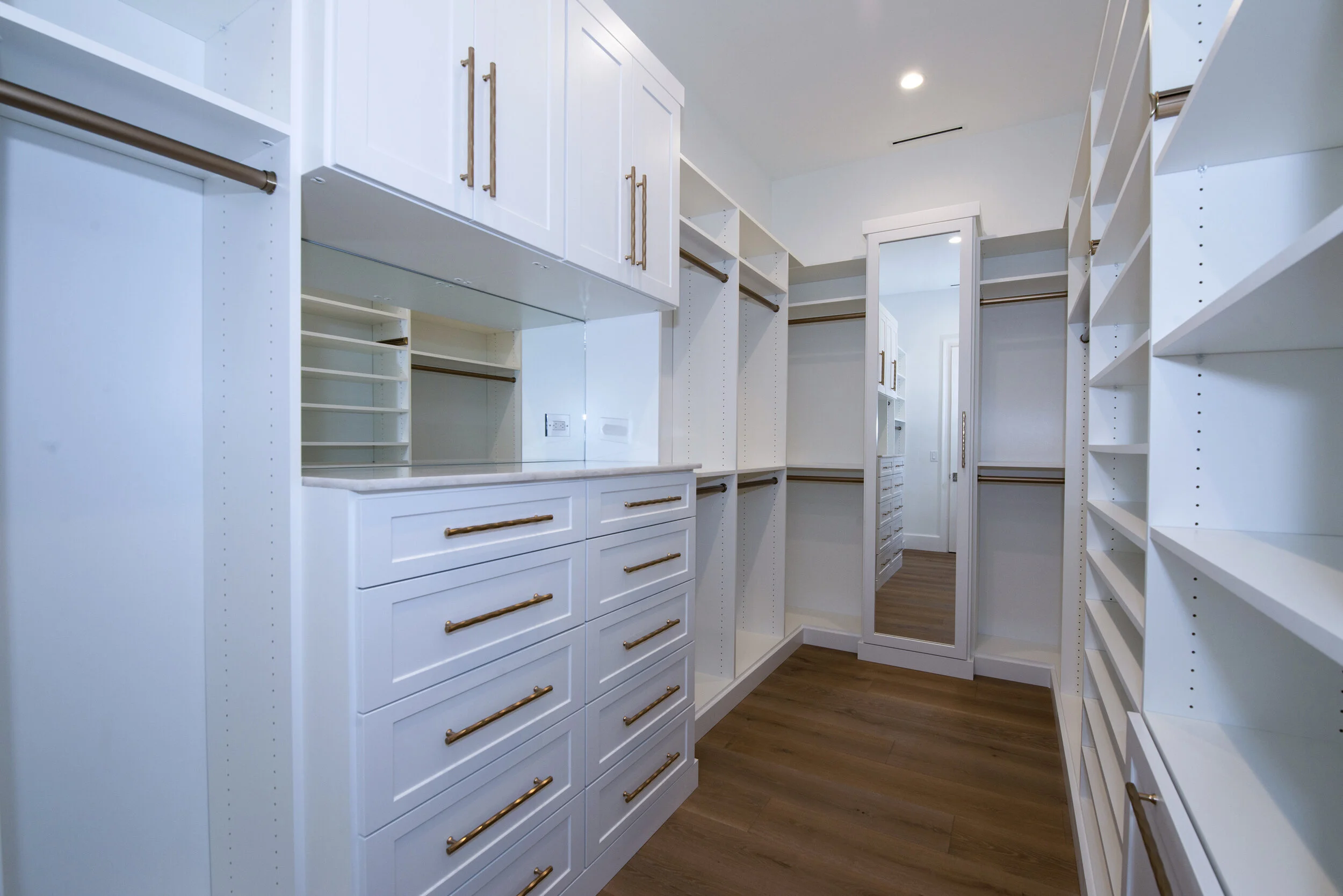 DSC_2917 Master Closet.jpg