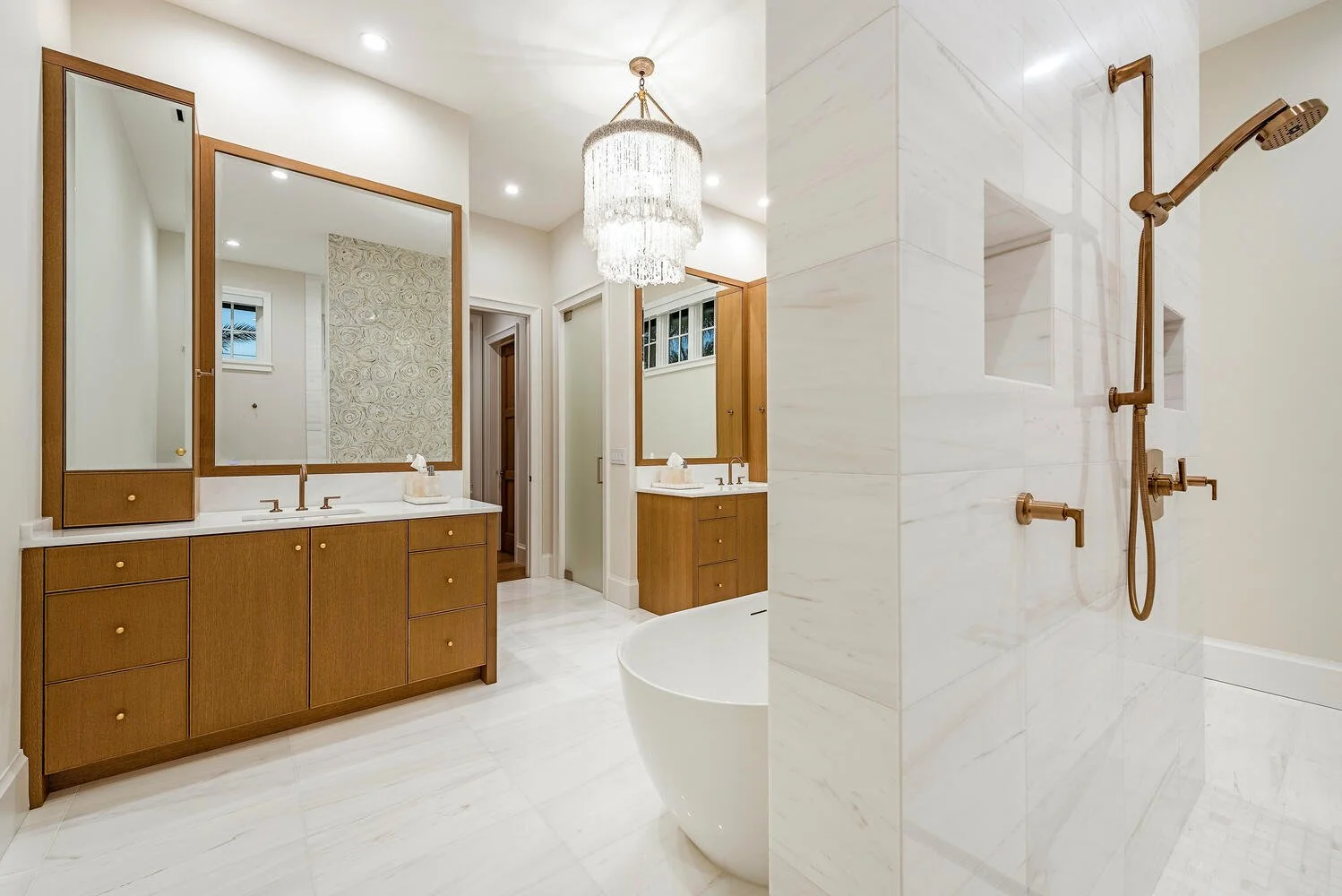 2350 Beacon Ln Naples FL 34103-large-013-022-Main Bath 1 Night-1499x1000-72dpi.jpg