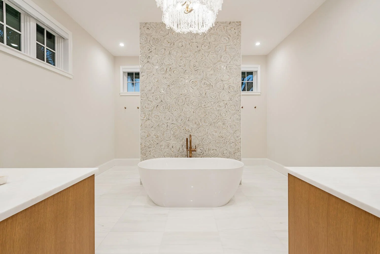 2350 Beacon Ln Naples FL 34103-large-014-012-Main Bath 2 Night-1499x1000-72dpi.jpg