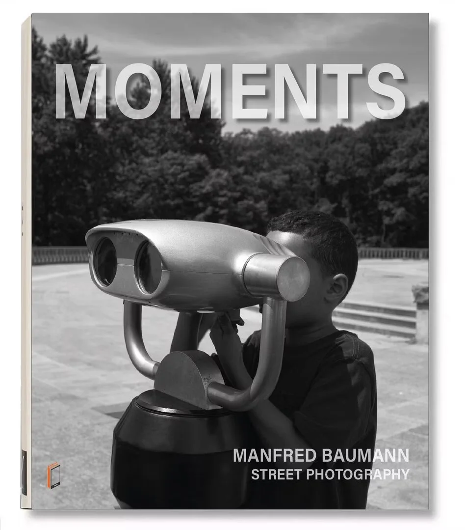Bildband Moments 1.jpg