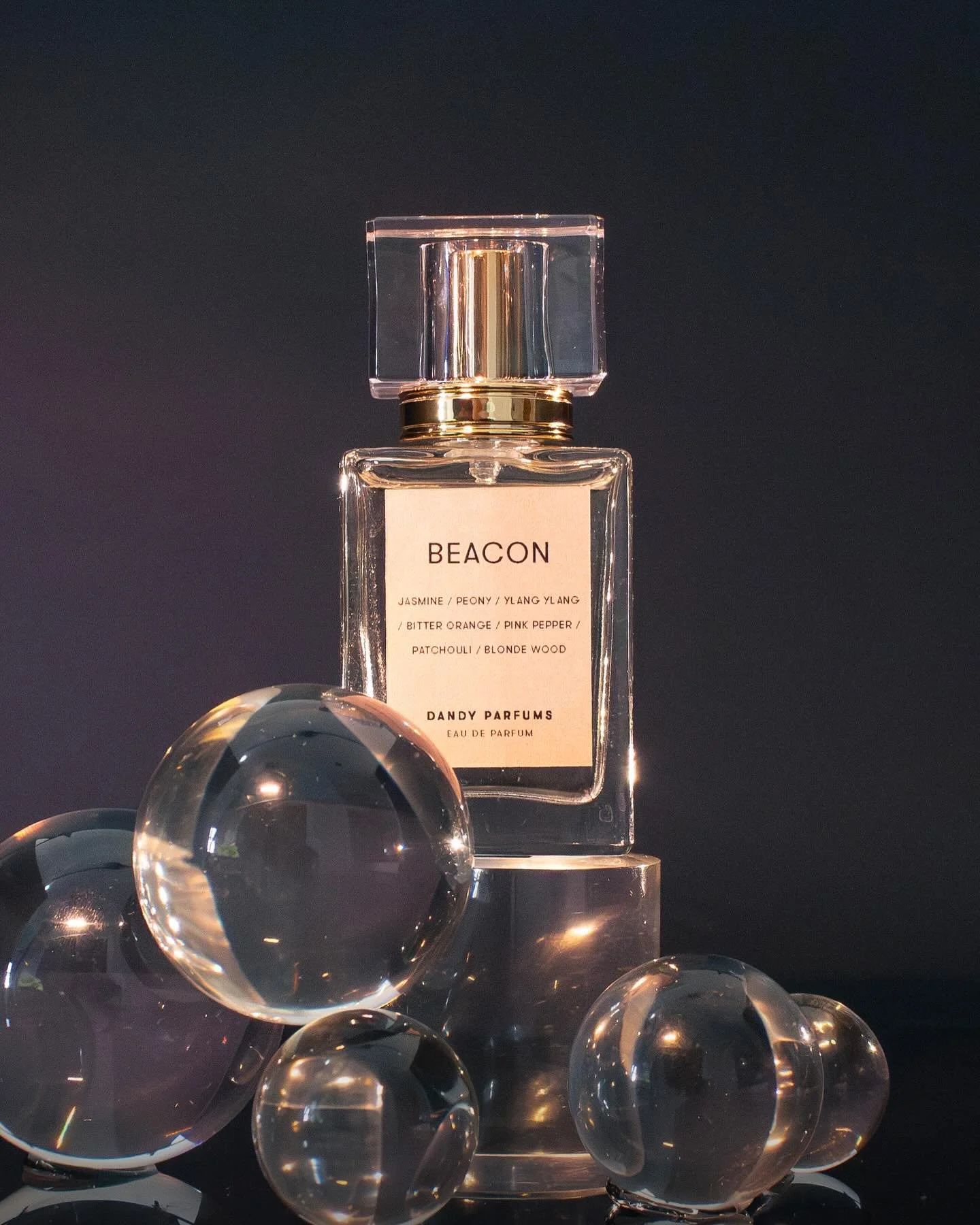 Inspired by the light within all of us&ndash;BEACON is crafted from a luxurious blend of floral and herbaceous extracts. It is formulated to accentuate your own unique scent&ndash;blooming with a warm light on the skin.

Perfectly balanced for all ge