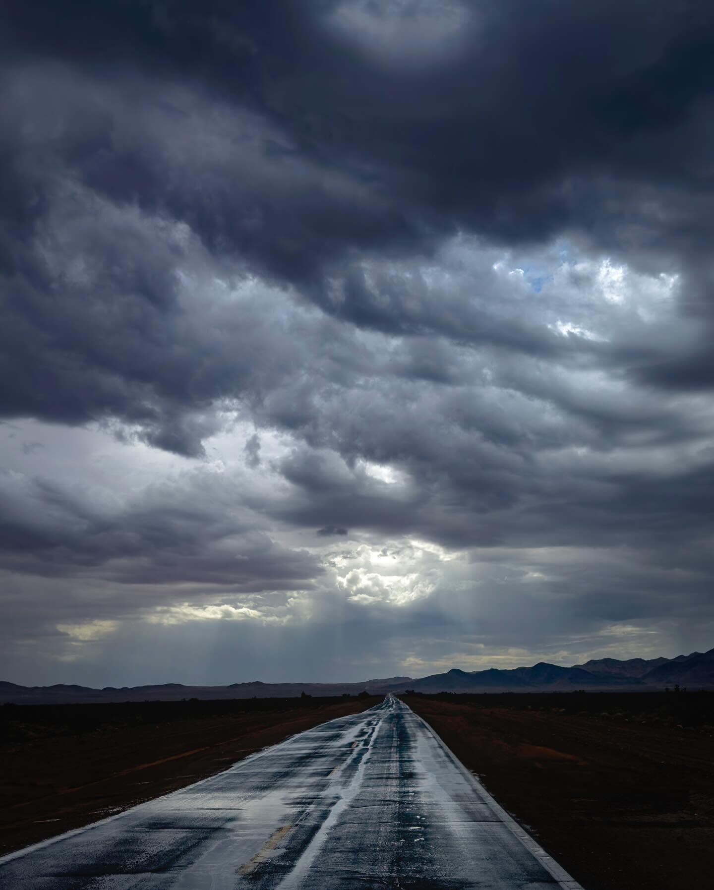 I love driving in the desert in the rain 

#desert, #location, #shotoniphone, #photooftheday, #wideopenspaces #ontheroad