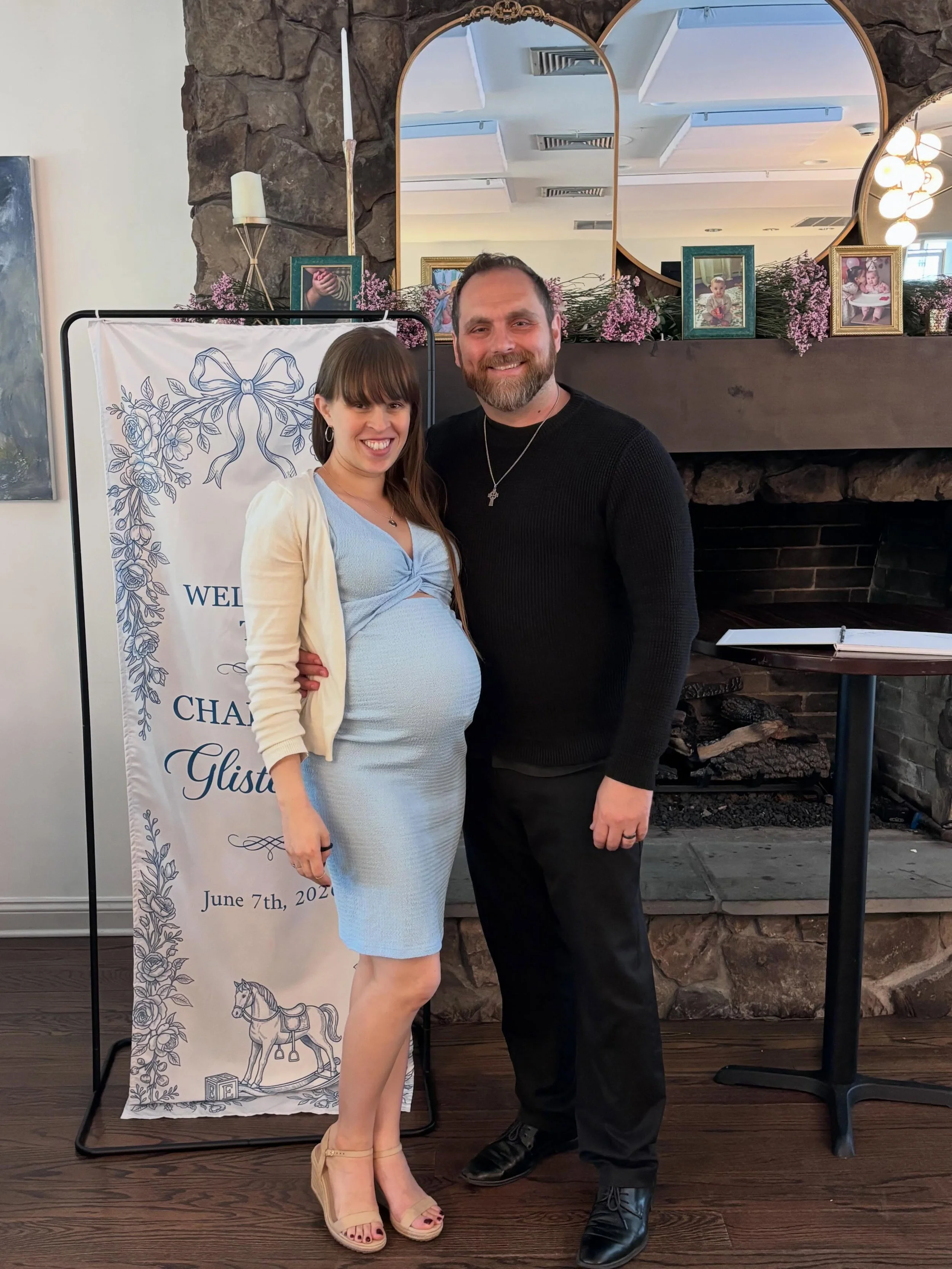 Cleaned up the kids for a family event yesterday. Found the cutest dress and shoes on Amazon. Felt cute even with this bump lol and so comfy!! 

#family #maternityfashion #maternitydresses #familyof7
