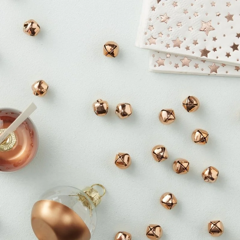 jingle-bell-christmas-confetti-800-1.jpg