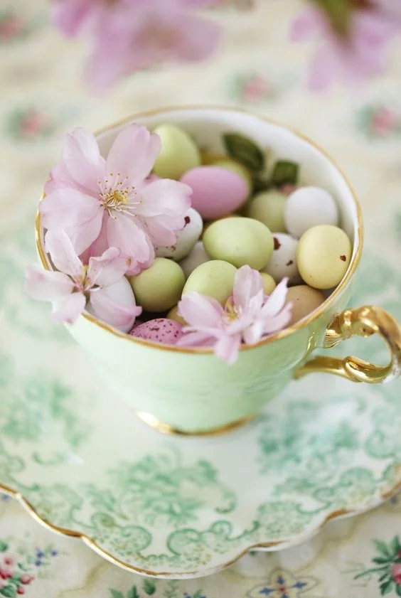 Vintage Teacup Easter Table Decoration