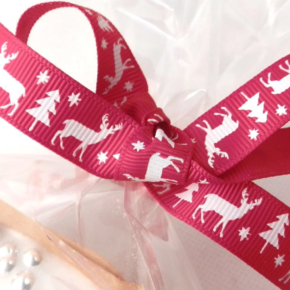 red-christmas-ribbon-2.jpg