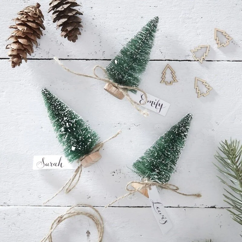 green-tree-place-card-holders.jpg