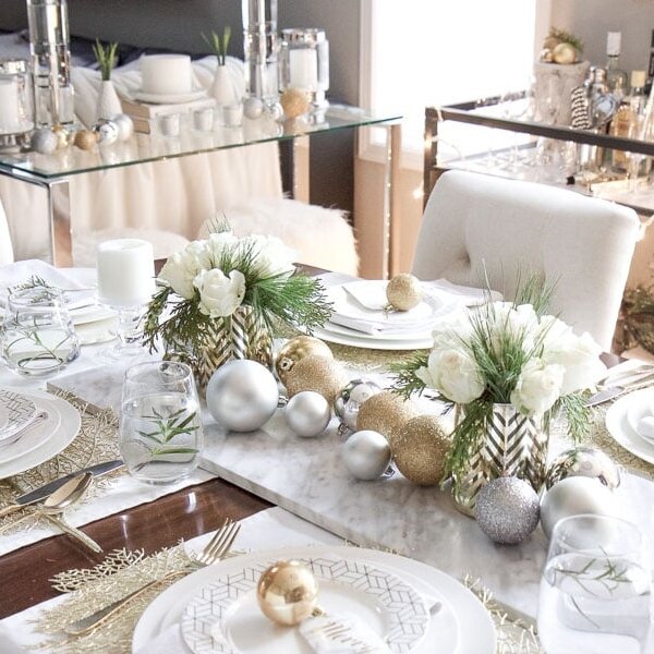 Stylish Table Decorations, White And Gold Table Setting Ideas