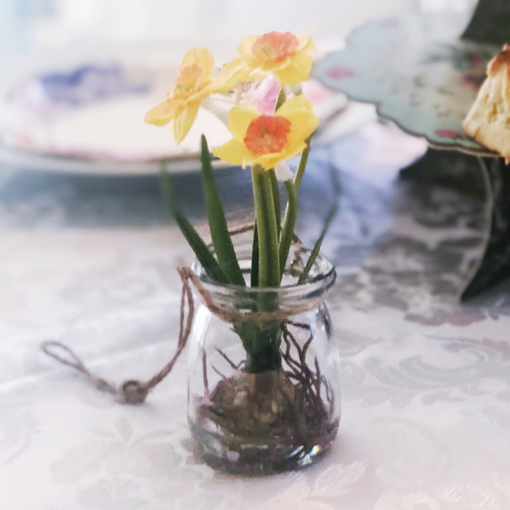 Faux Daffodil Easter Table Centrepiece